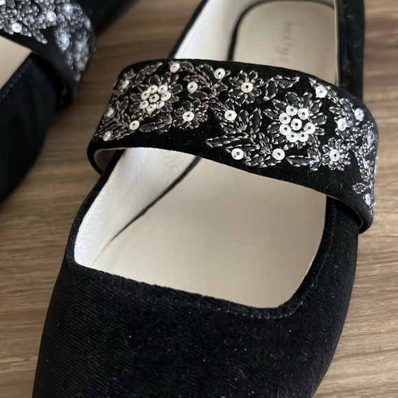 Anthro Bettye Muller Arrieta Shoes Velvet Maryjane Floral Sequin Strap Flats - Picture 2 of 11